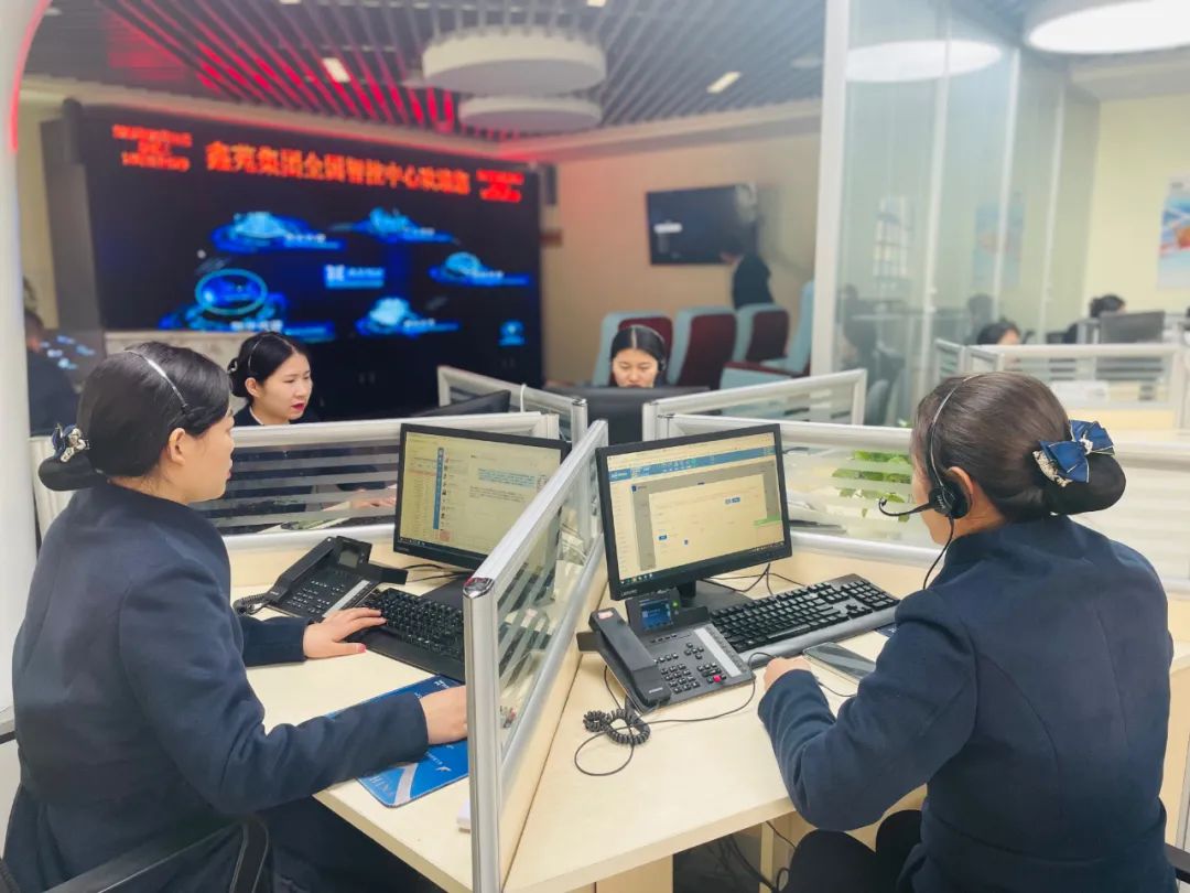 “您好,请讲……” “您好,请讲……”